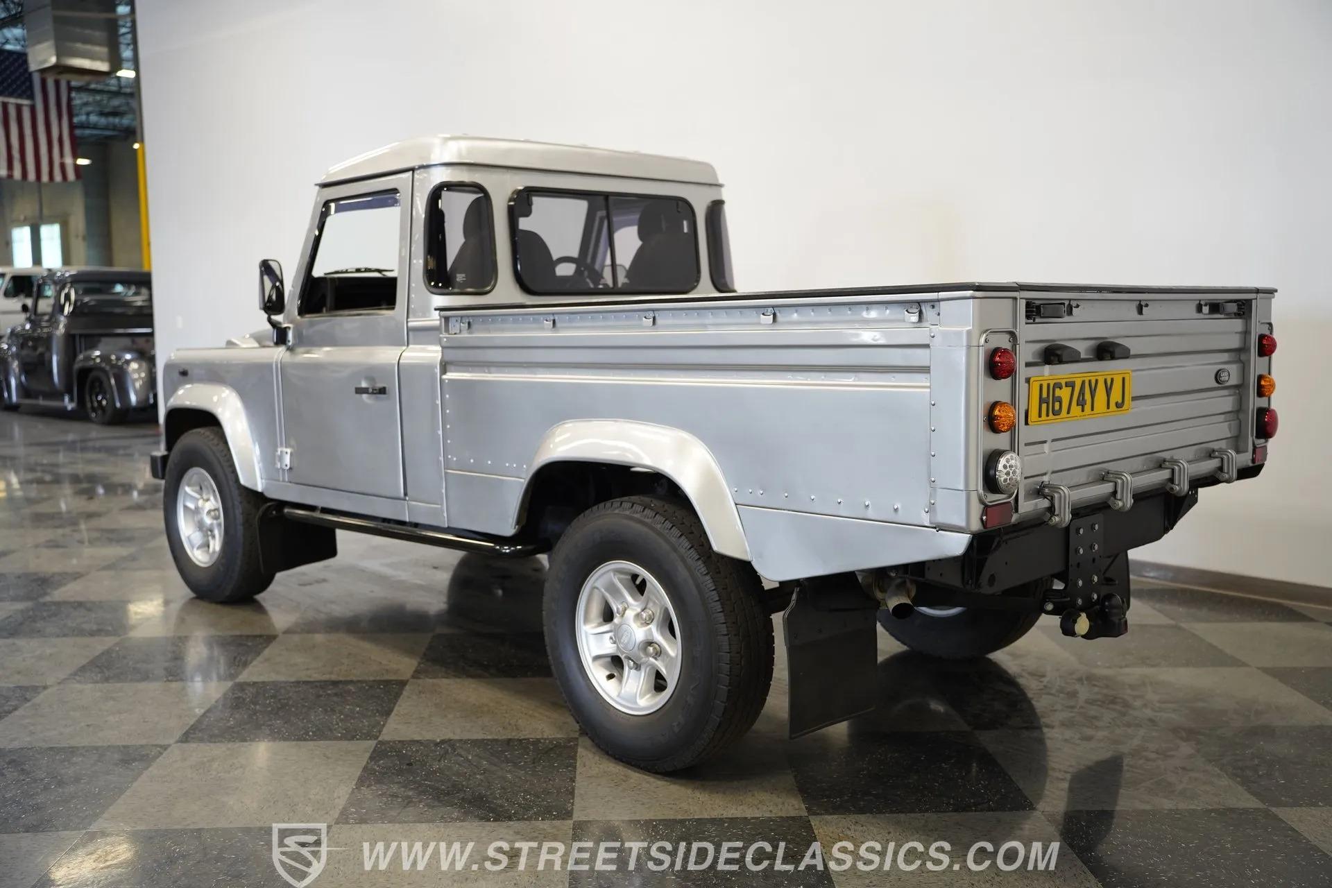 1990 Land Rover Defender 110 Hi-Cap - 4