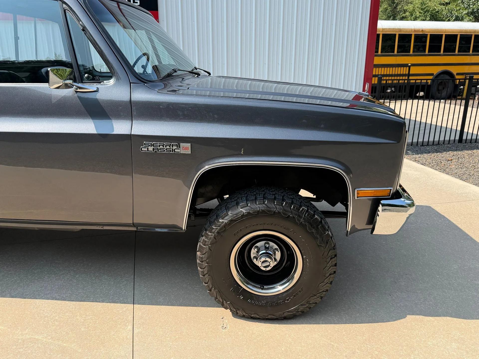 1987 GMC V1500 Sierra Classic