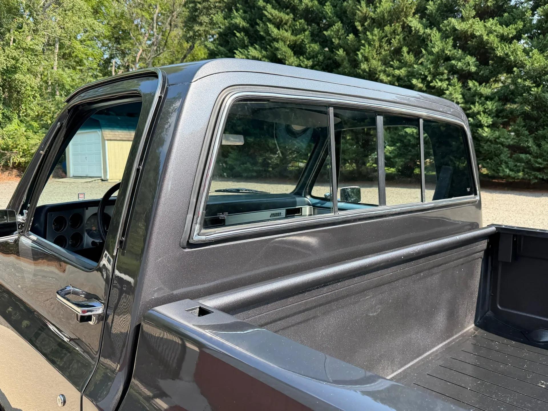 1987 GMC V1500 Sierra Classic