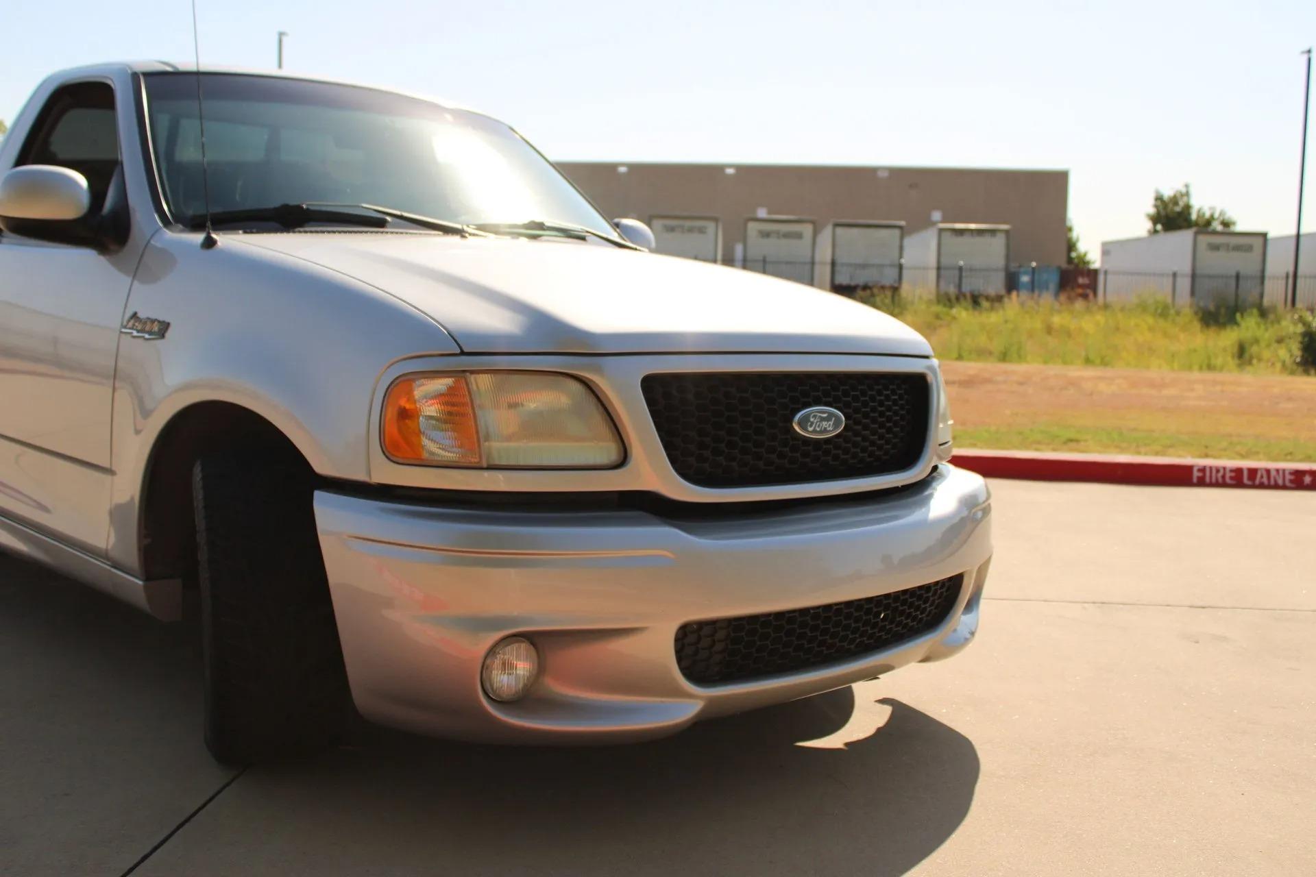 2000 Ford F150 SVT Lightning