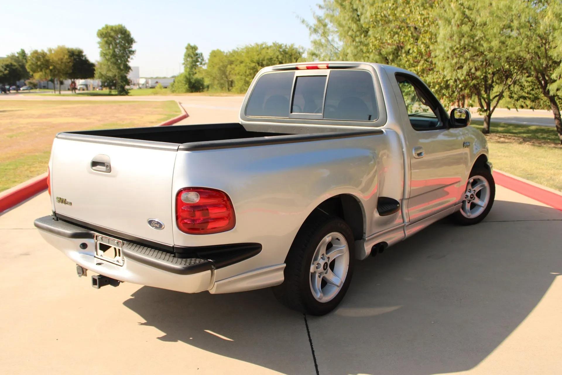 2000 Ford F150 SVT Lightning