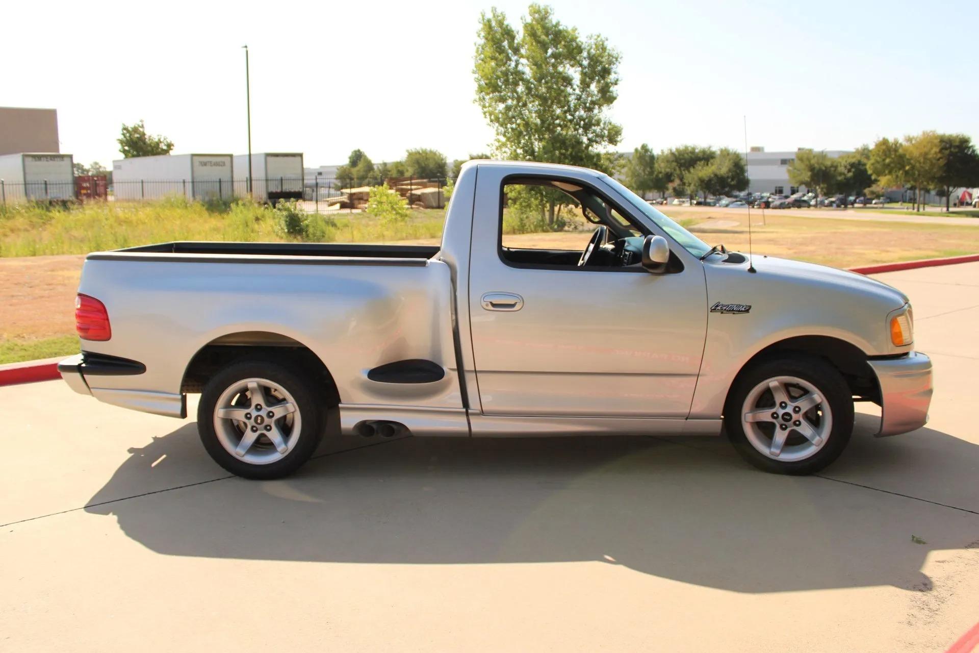 2000 Ford F150 SVT Lightning