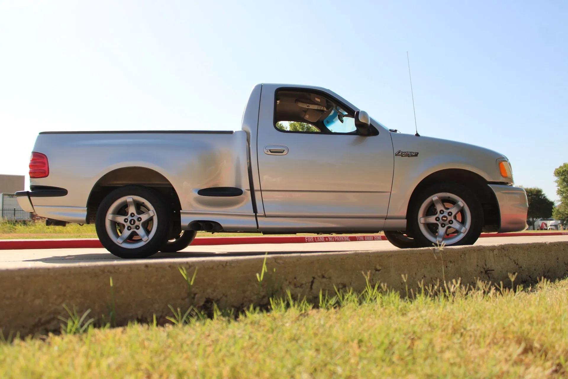 2000 Ford F150 SVT Lightning
