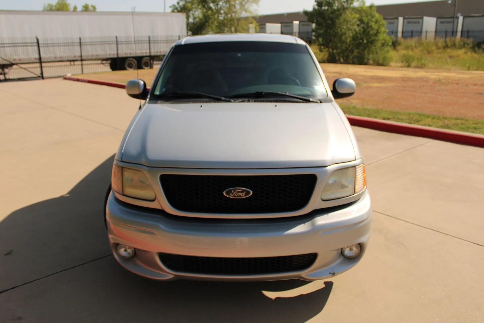 2000 Ford F150 SVT Lightning