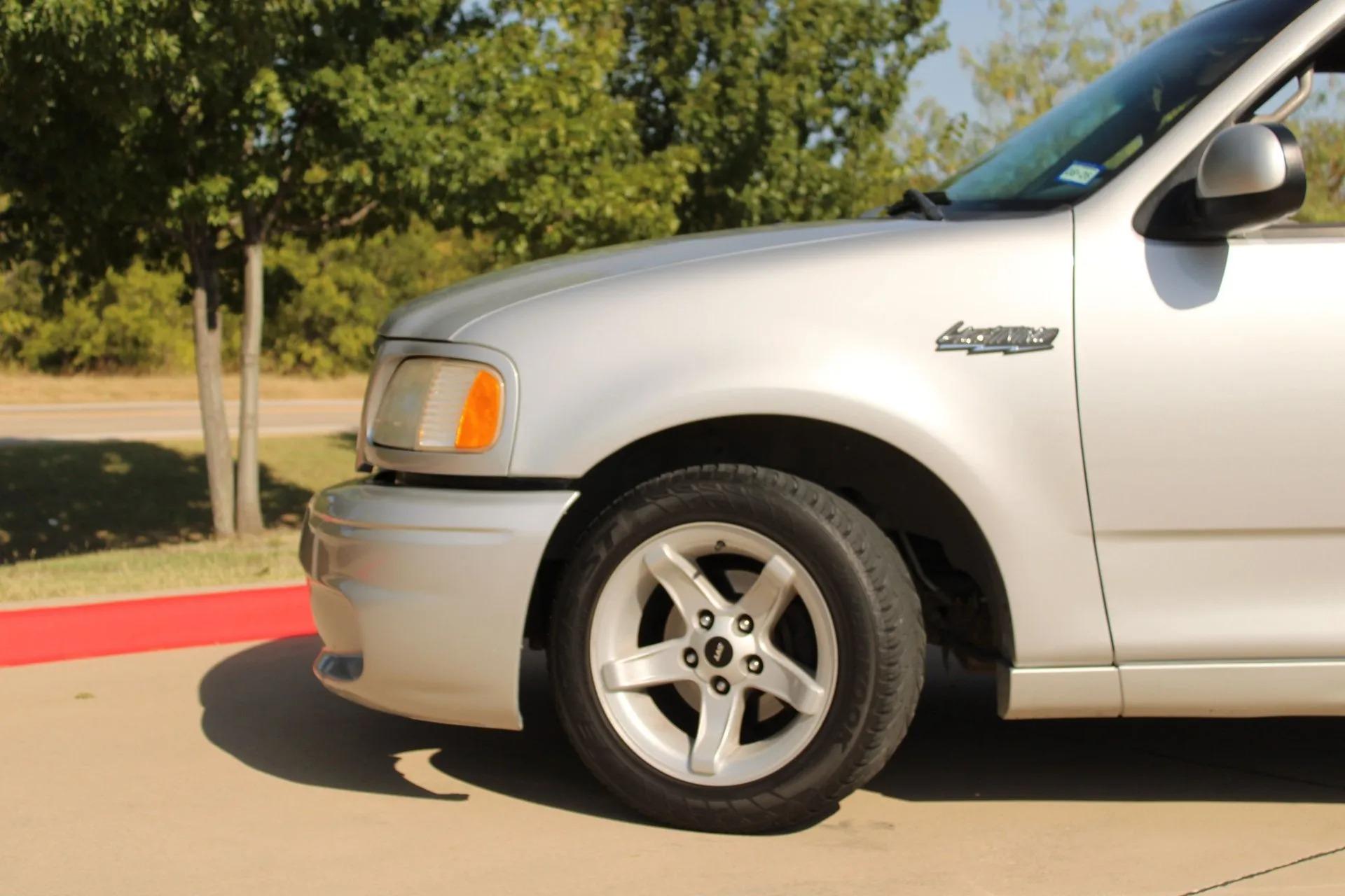 2000 Ford F150 SVT Lightning