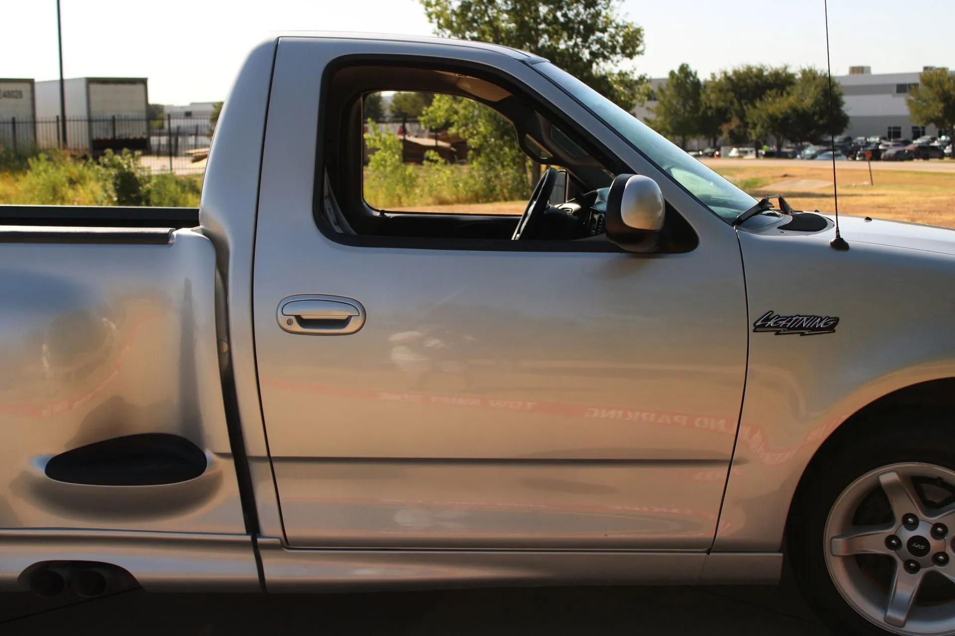 2000 Ford F150 SVT Lightning