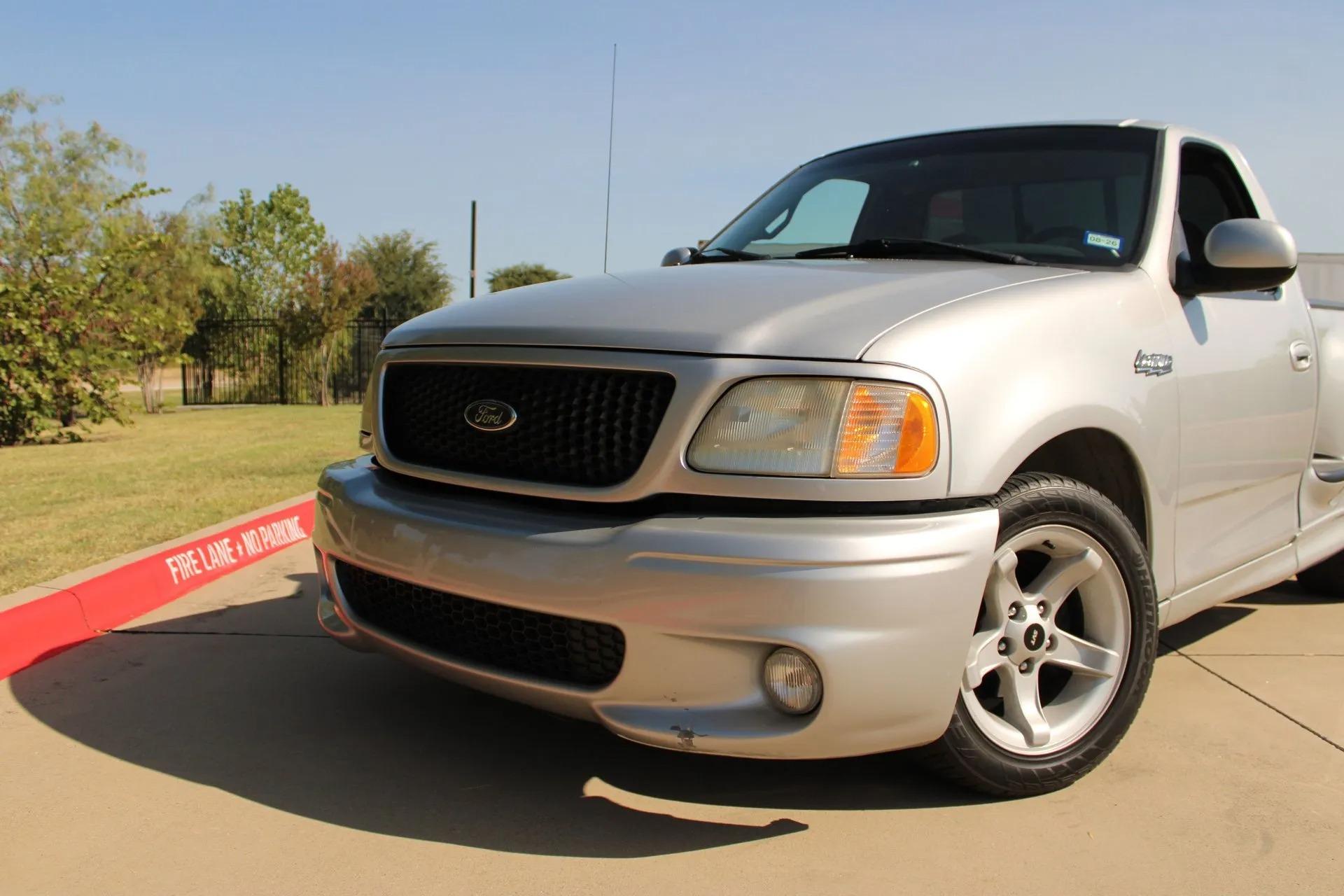 2000 Ford F150 SVT Lightning