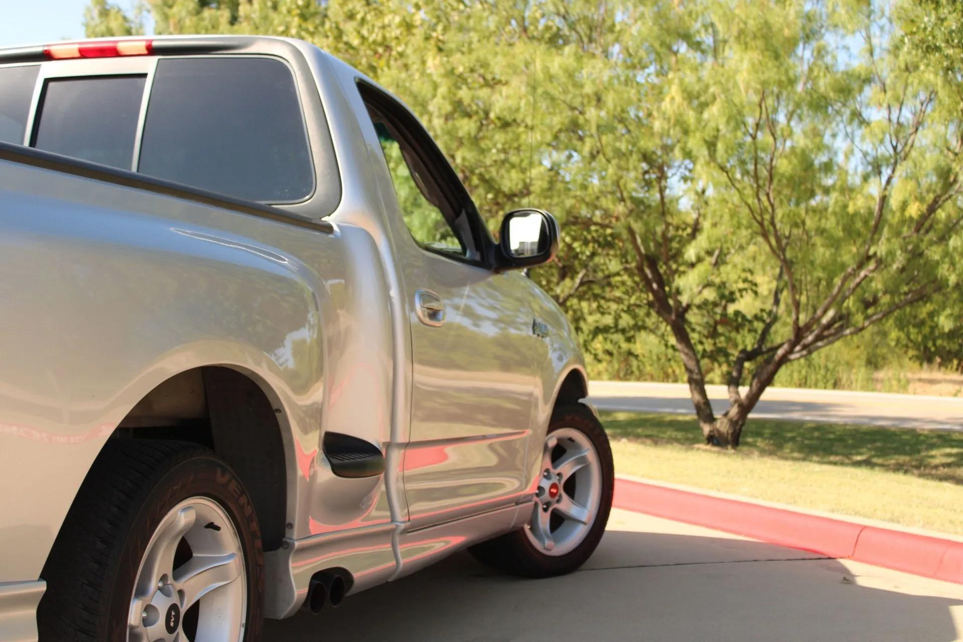 2000 Ford F150 SVT Lightning