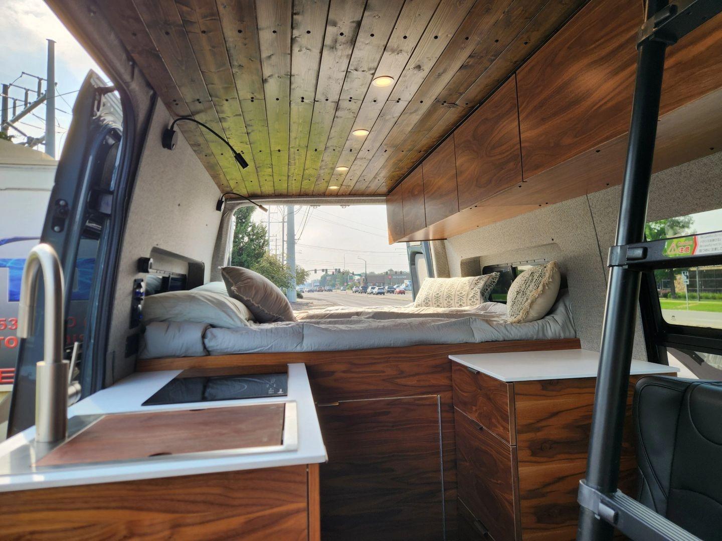 2025 Mercedes-Benz Sprinter 2500 - 4