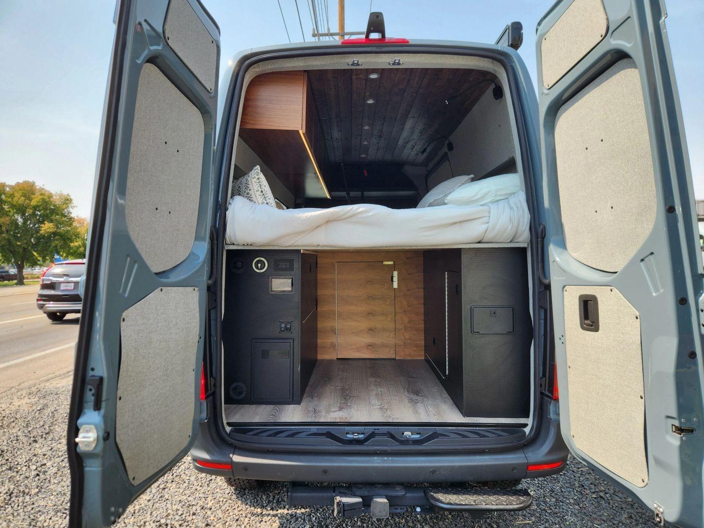 2025 Mercedes-Benz Sprinter 2500