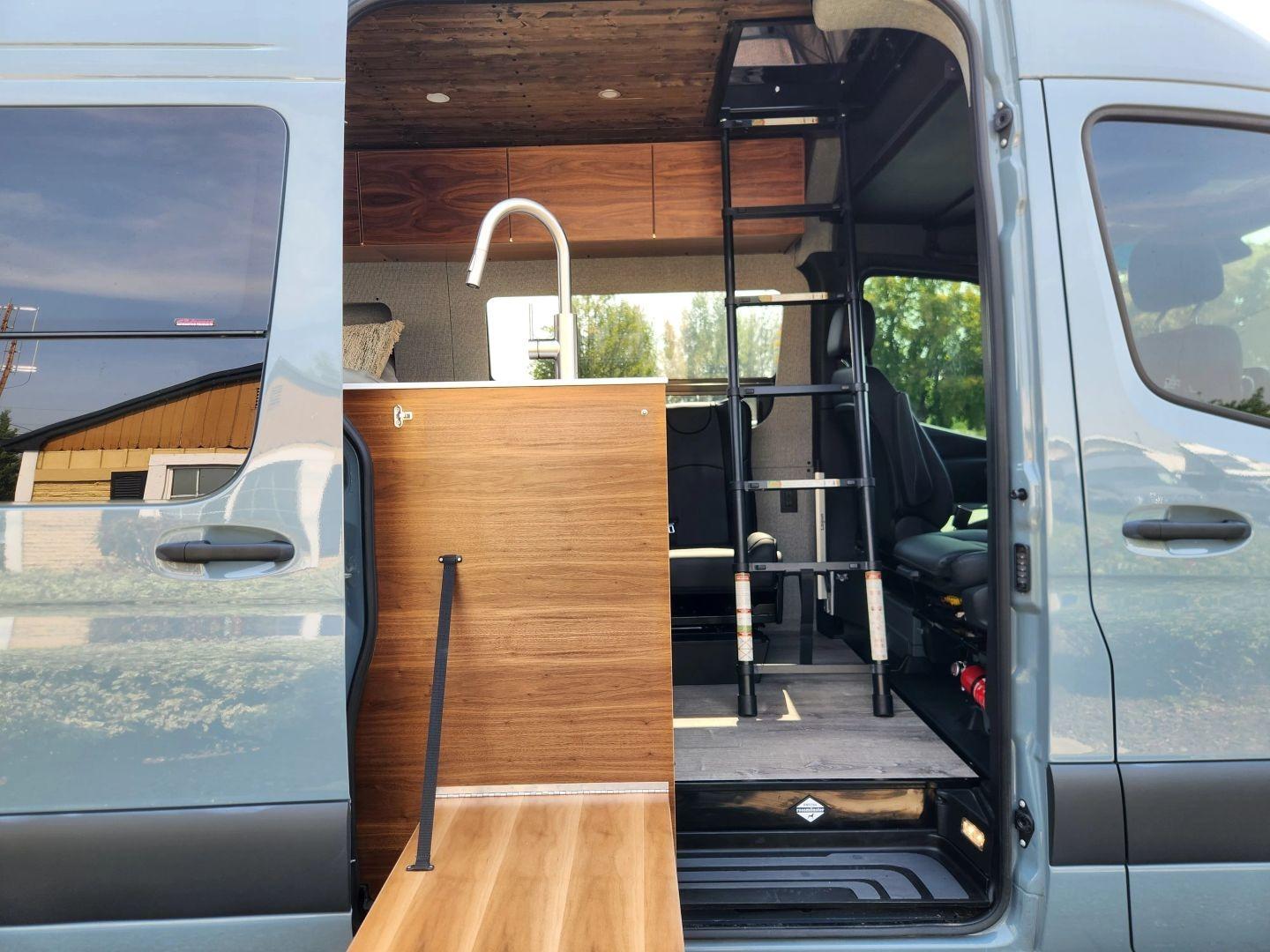 2025 Mercedes-Benz Sprinter 2500