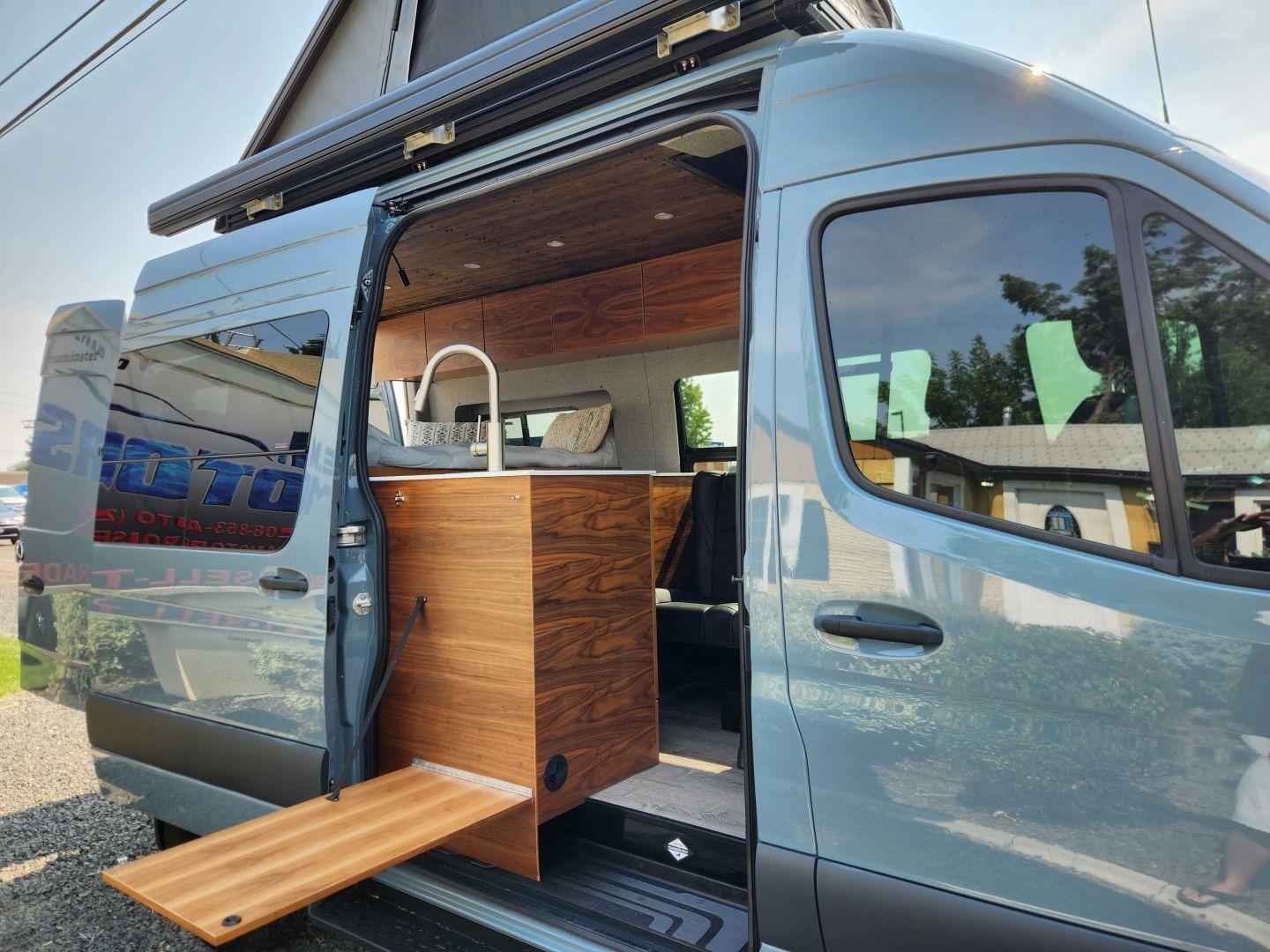2025 Mercedes-Benz Sprinter 2500