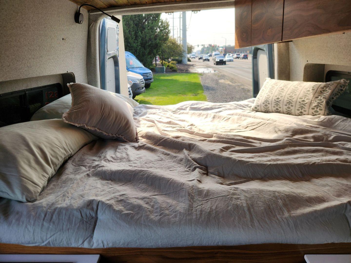 2025 Mercedes-Benz Sprinter 2500