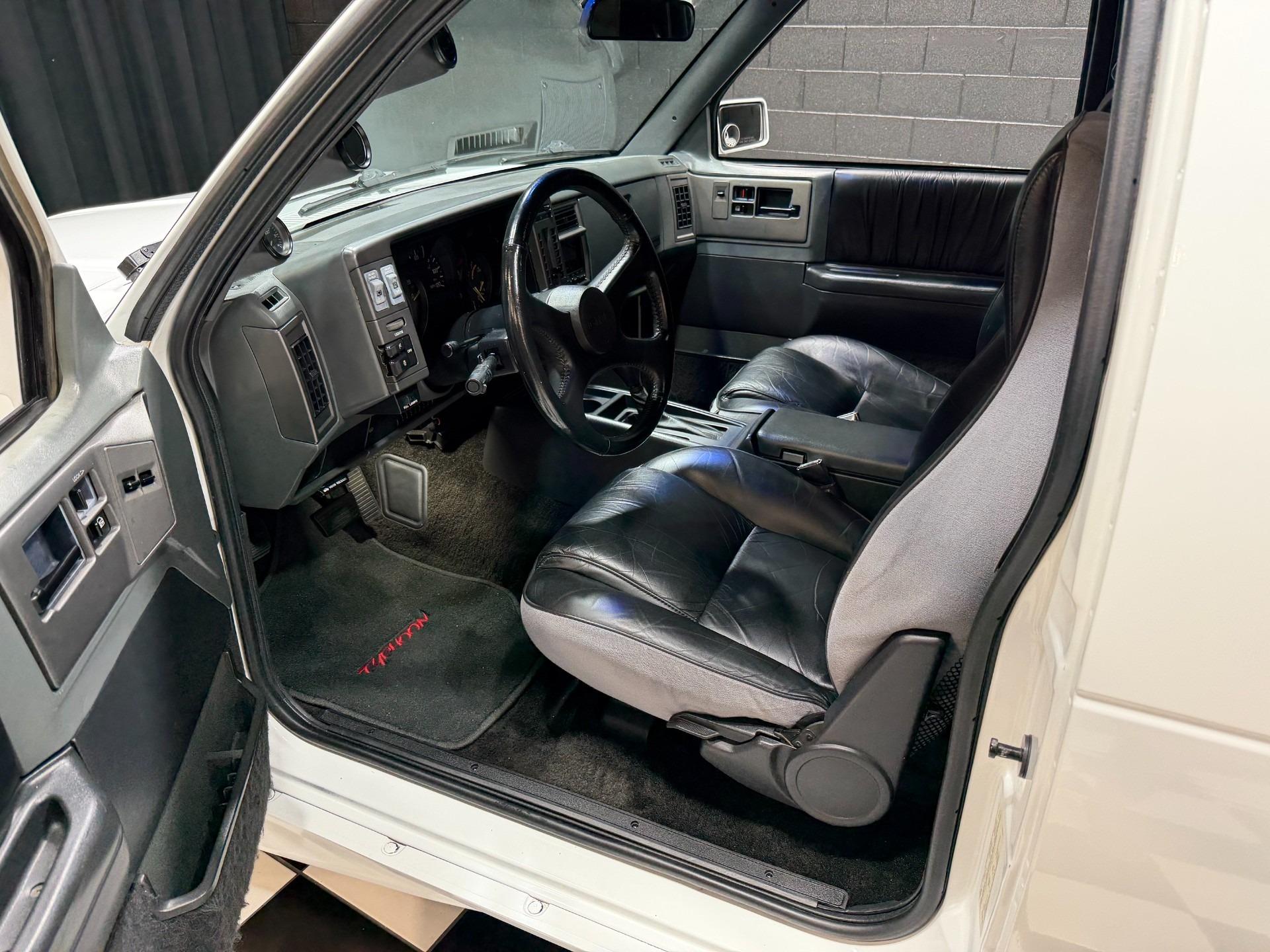 1992 GMC Typhoon Turbo - 3