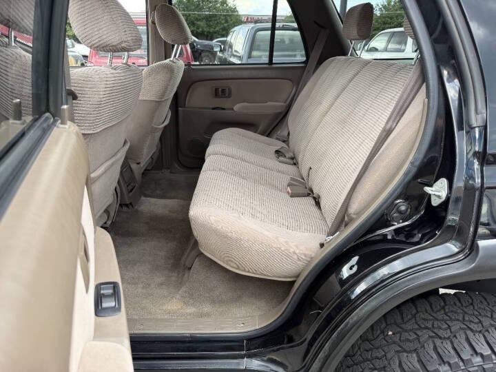 1996 Toyota 4Runner SR5