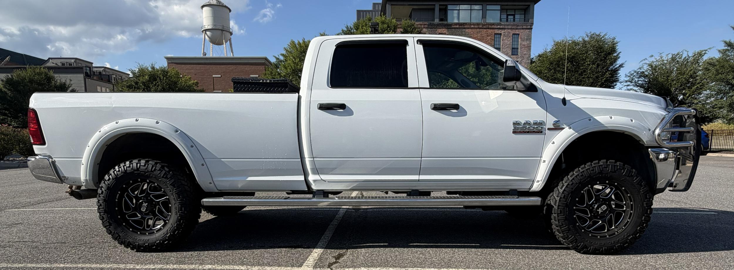 2015 RAM 3500 ST - 2