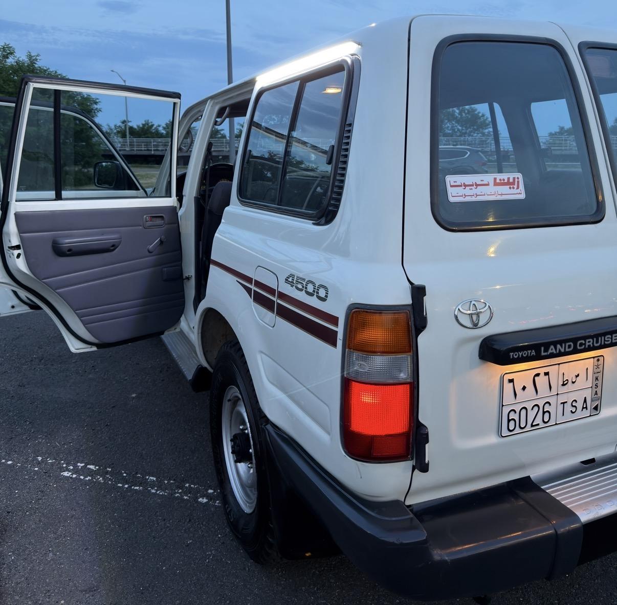 GCC-Spec 1994 Toyota Land Cruiser G