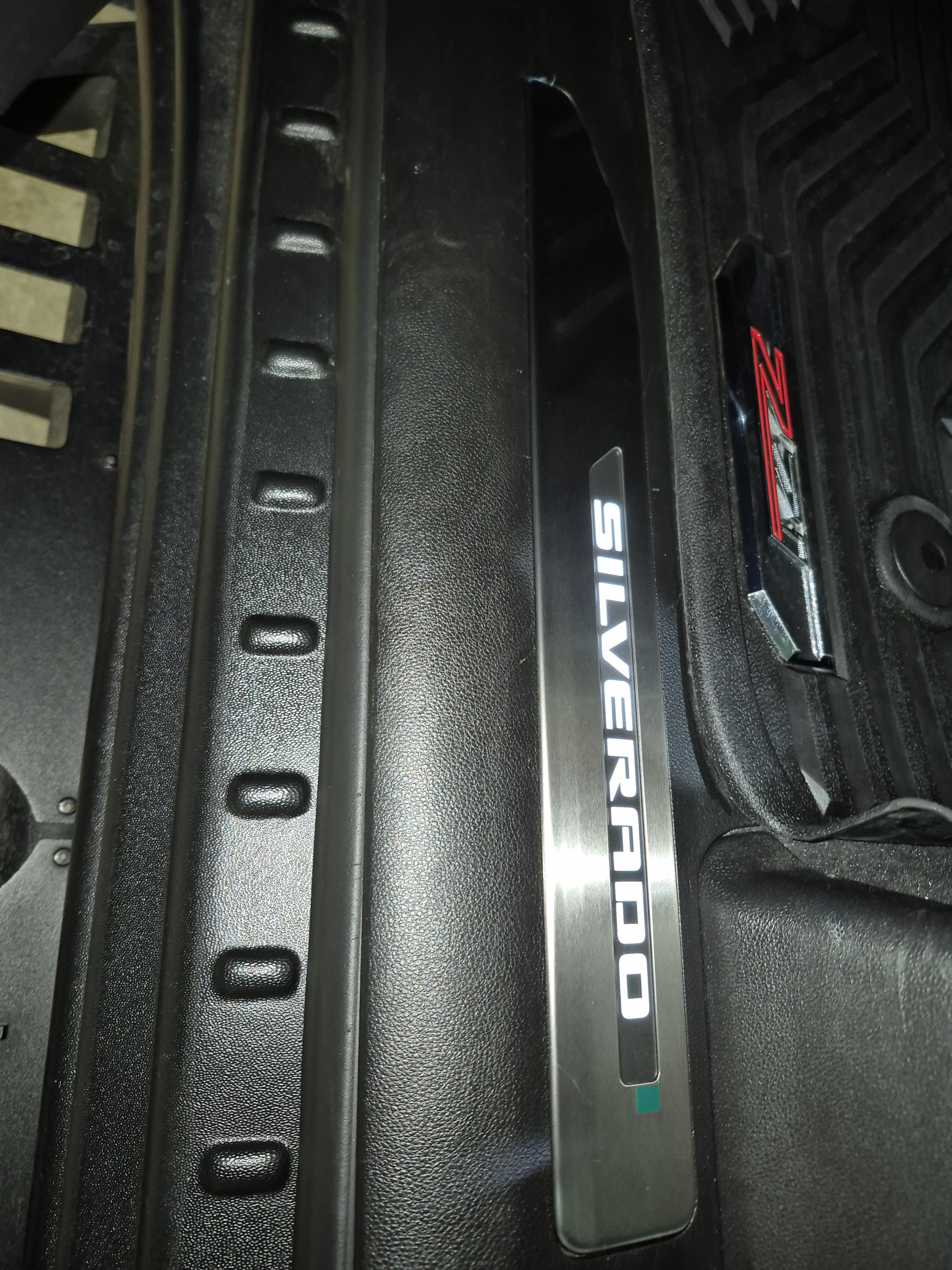 2024 Chevrolet Silverado RST Z71