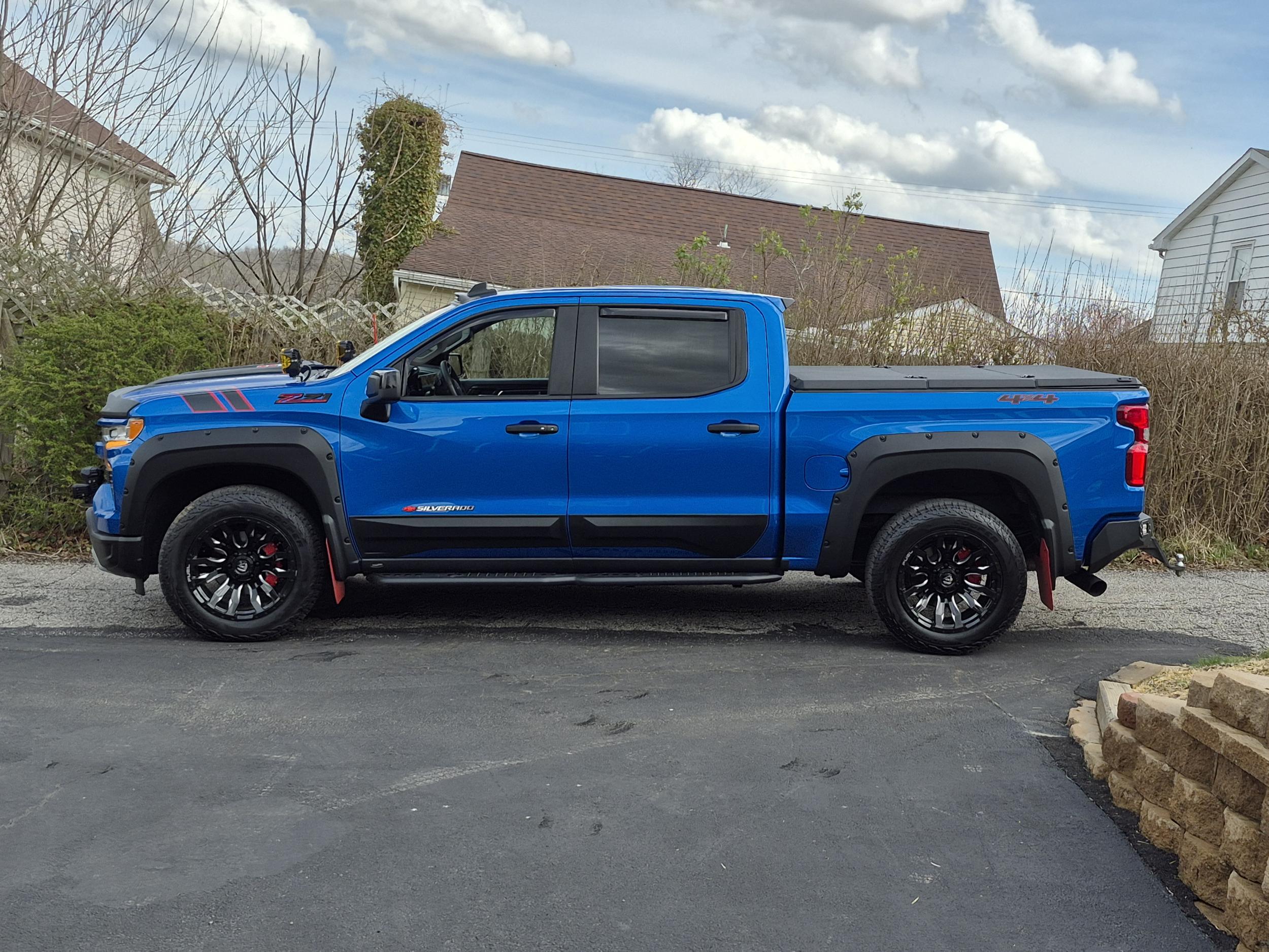 2024 Chevrolet Silverado RST Z71 - 3