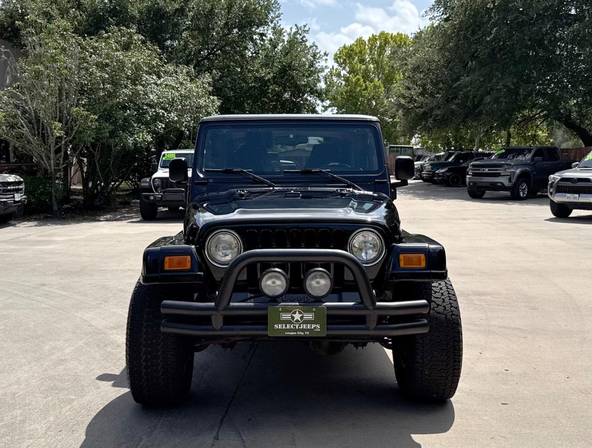 2004 Jeep Wrangler Sahara - 4