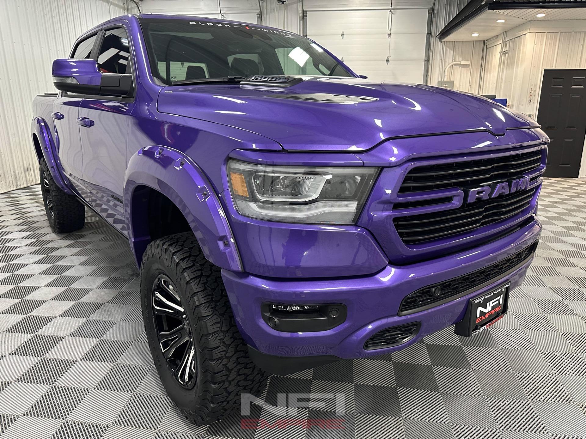 2024 Ram 1500 Laramie Black Widow - 4