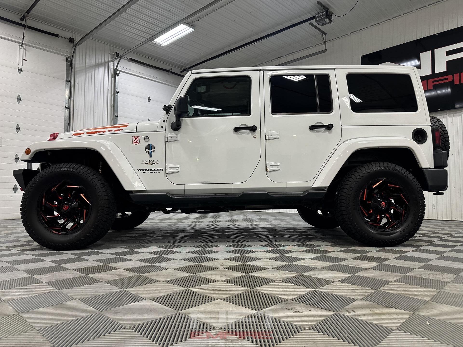 2016 Jeep Wrangler Unlimited Sahara - 2