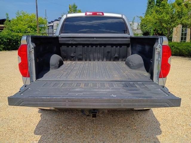 2016 Toyota Tundra SR5