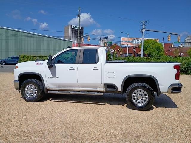 2022 Chevrolet Silverado 2500 HD LT - 2