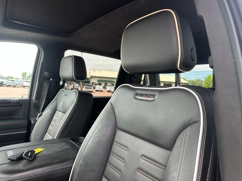 2025 GMC Sierra 2500HD AT4X
