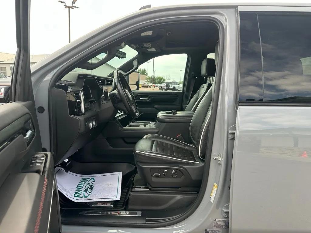 2025 GMC Sierra 2500HD AT4X
