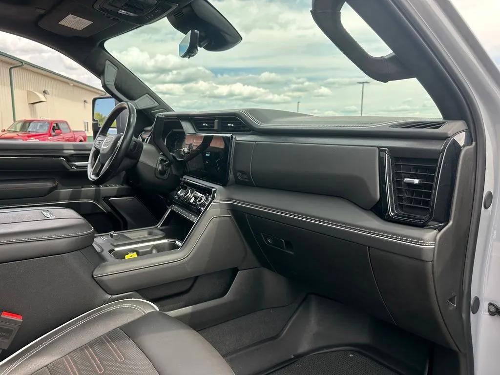 2025 GMC Sierra 2500HD AT4X