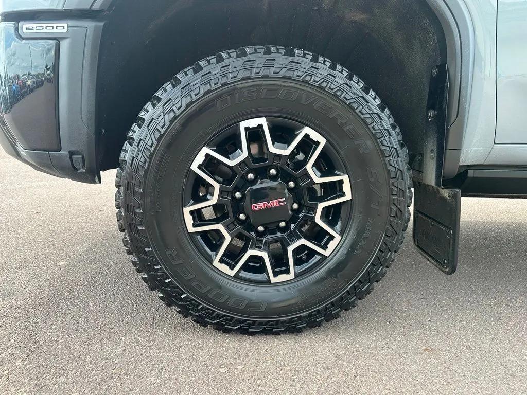 2025 GMC Sierra 2500HD AT4X