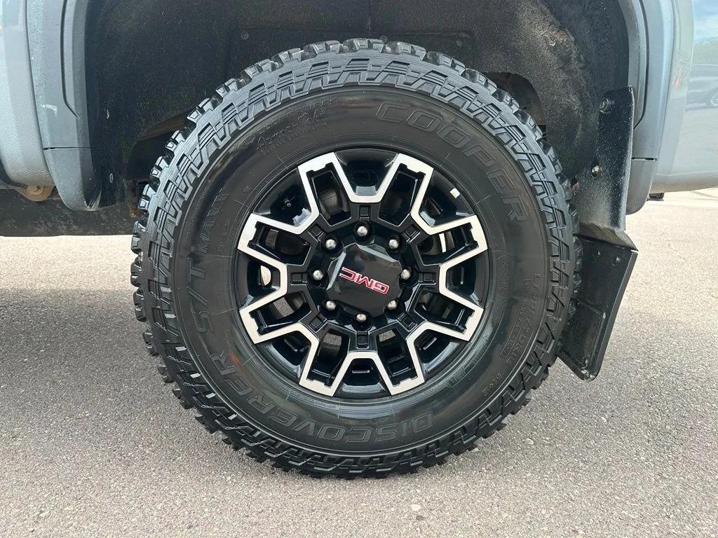 2025 GMC Sierra 2500HD AT4X