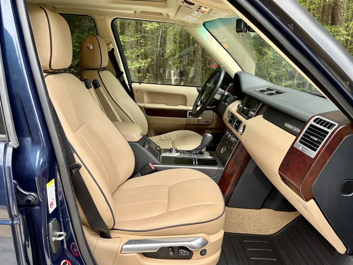 2012 Land Rover Range Rover HSE - 4