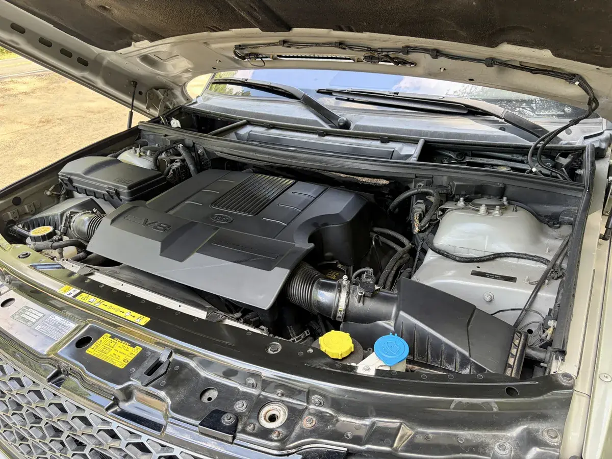 2012 Land Rover Range Rover HSE Lux
