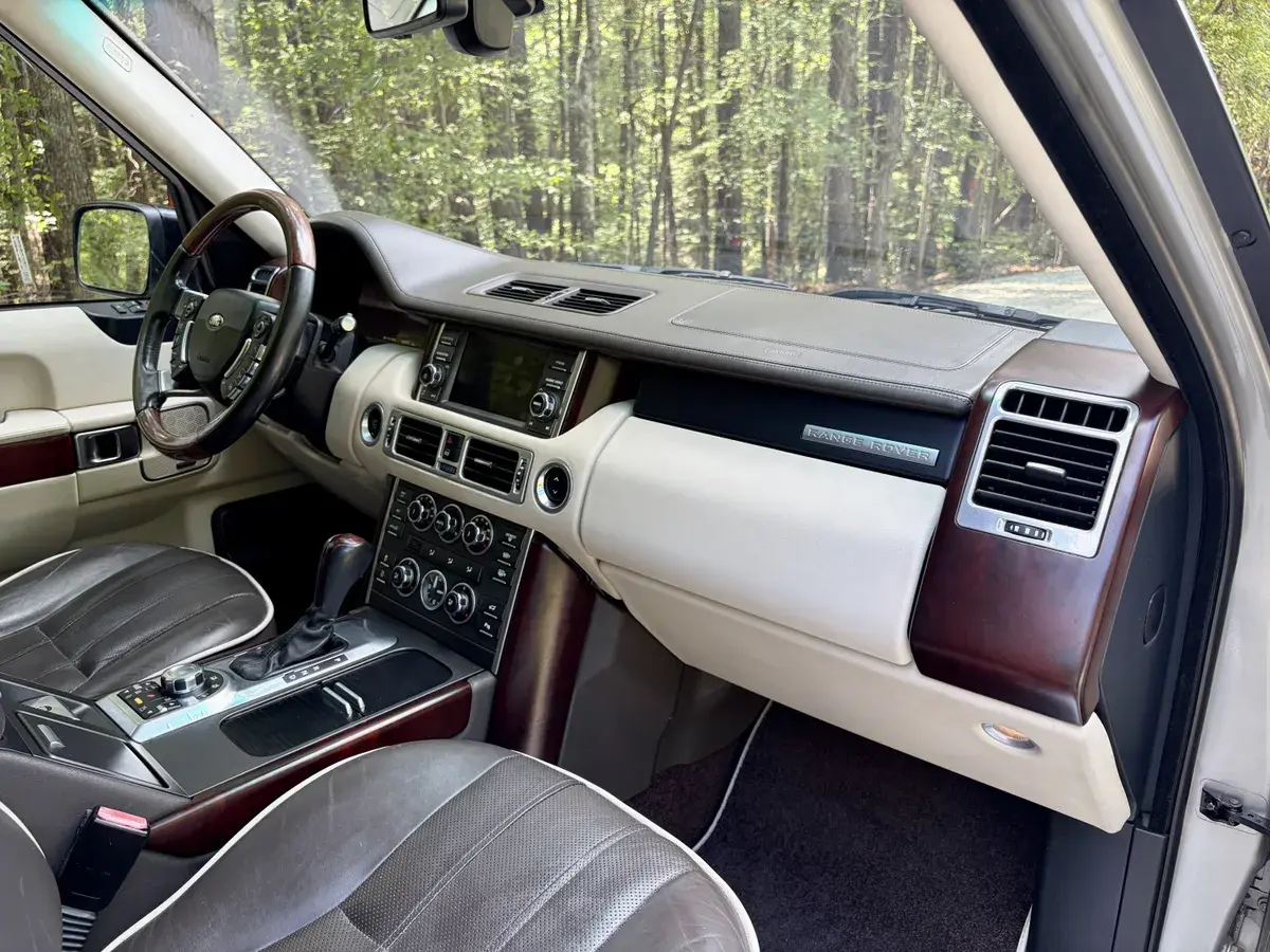 2012 Land Rover Range Rover HSE Lux