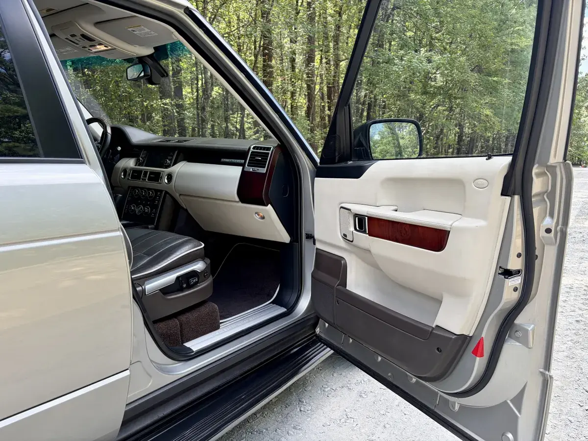 2012 Land Rover Range Rover HSE Lux