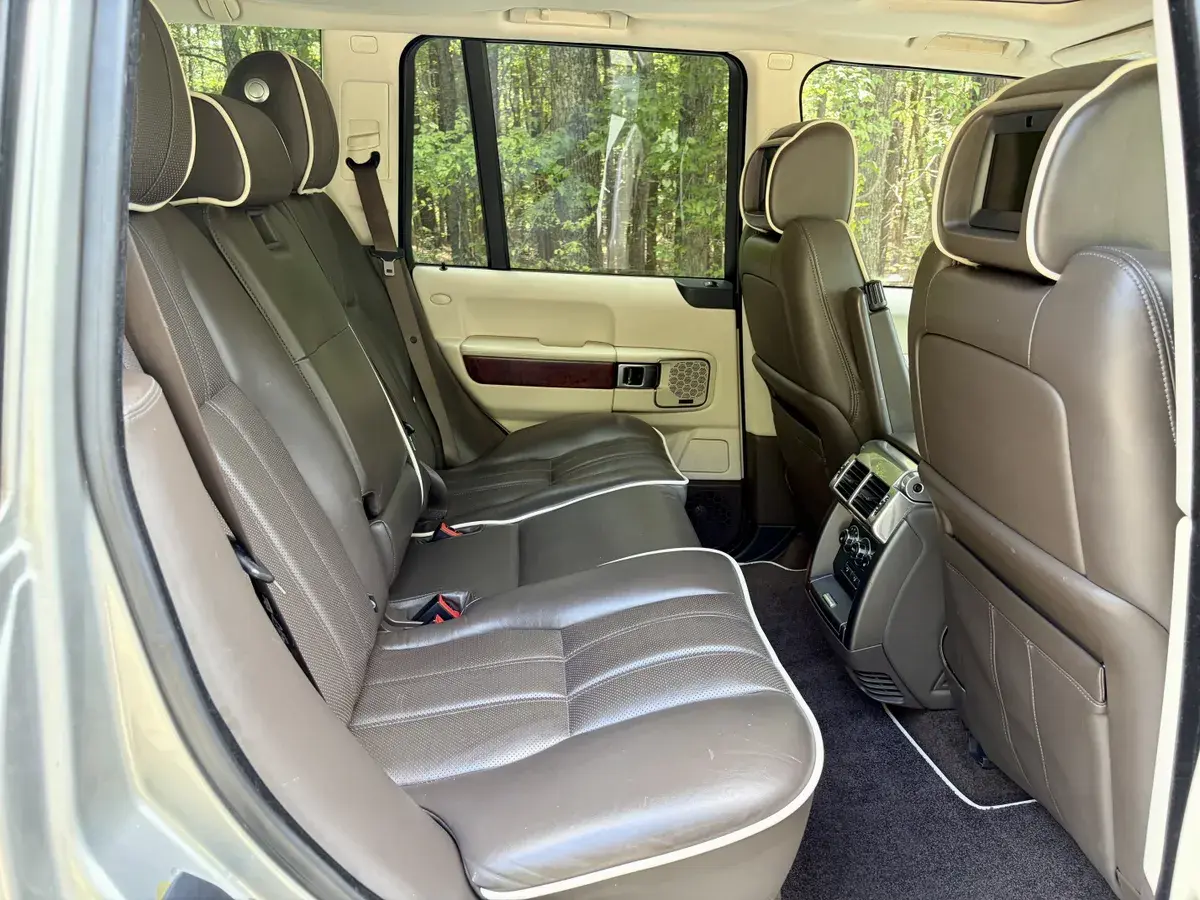 2012 Land Rover Range Rover HSE Lux
