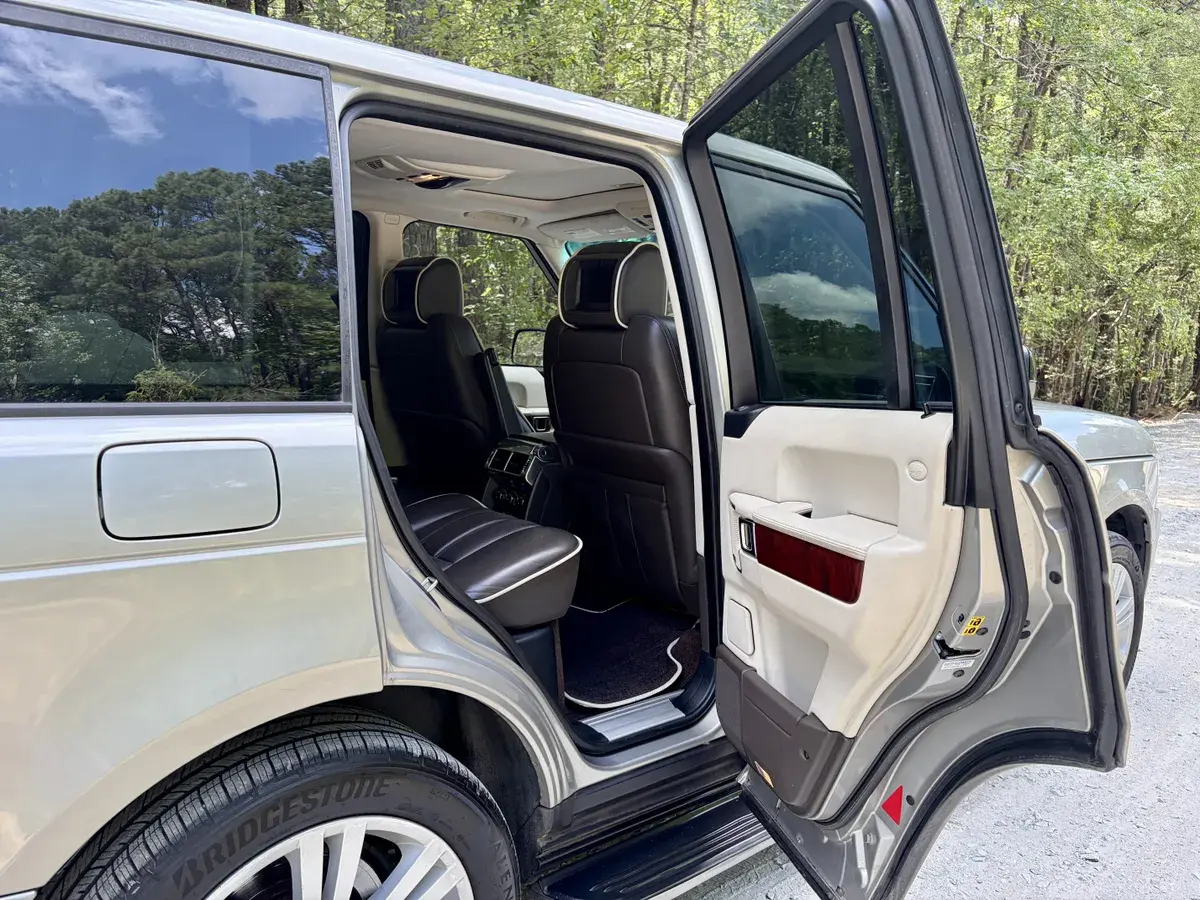 2012 Land Rover Range Rover HSE Lux