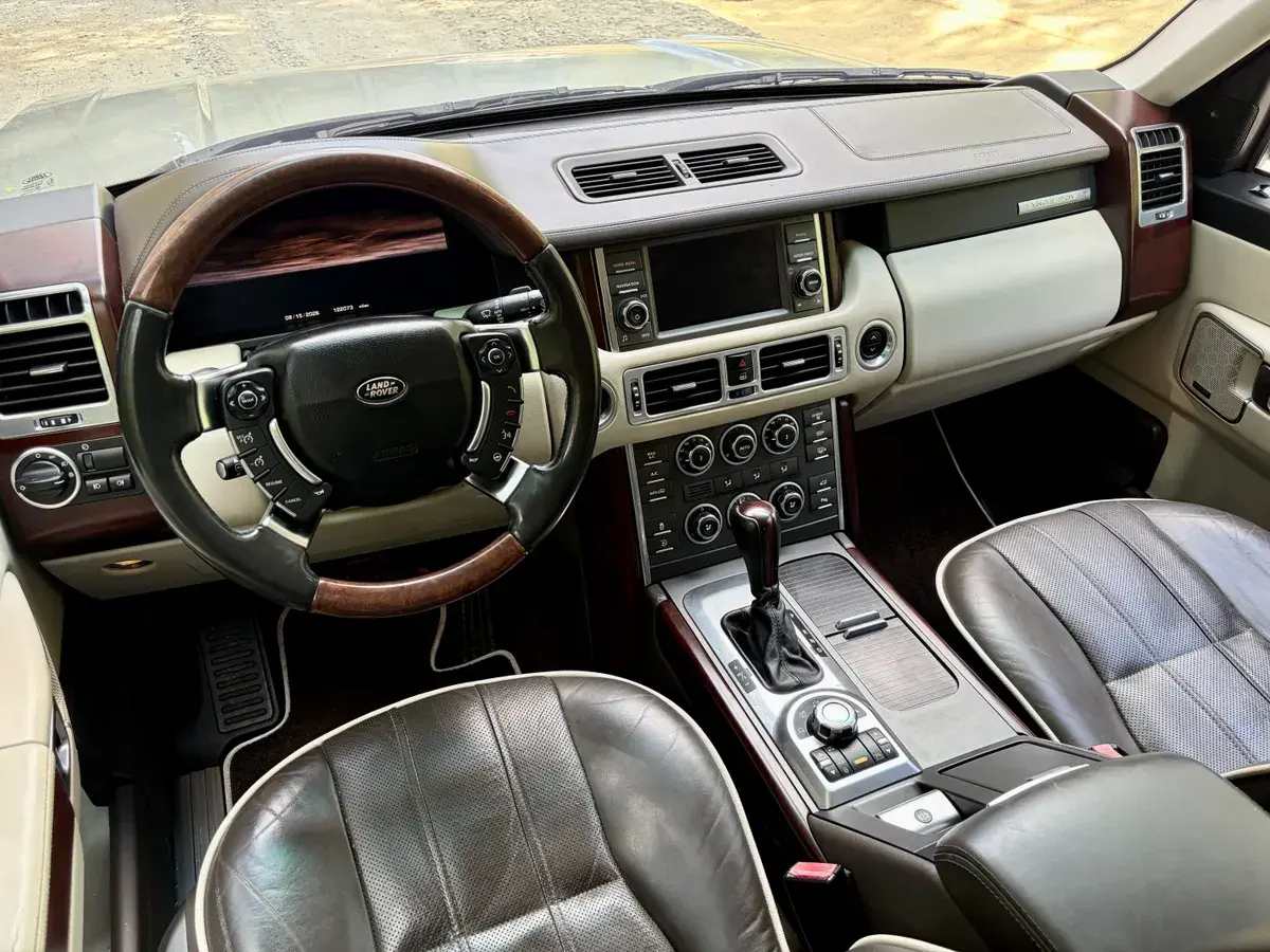 2012 Land Rover Range Rover HSE Lux
