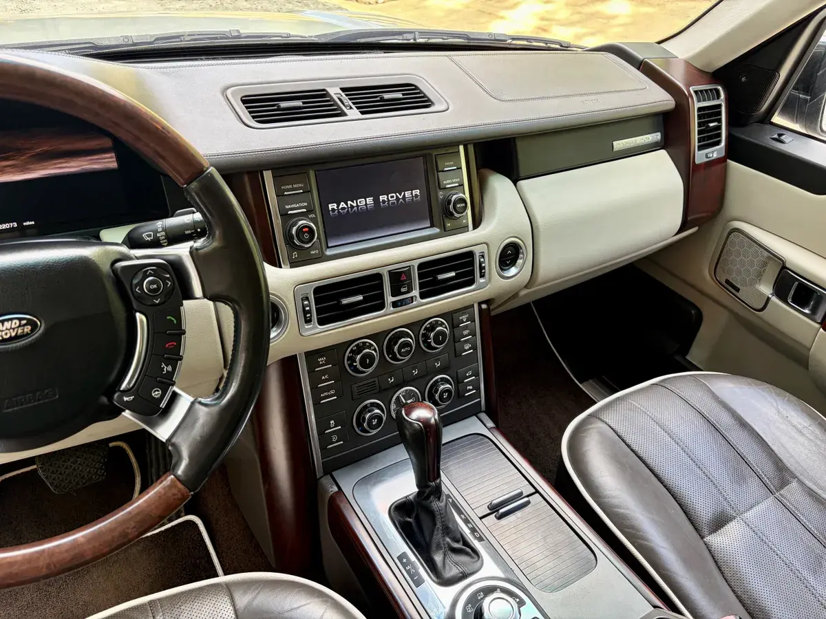 2012 Land Rover Range Rover HSE Lux