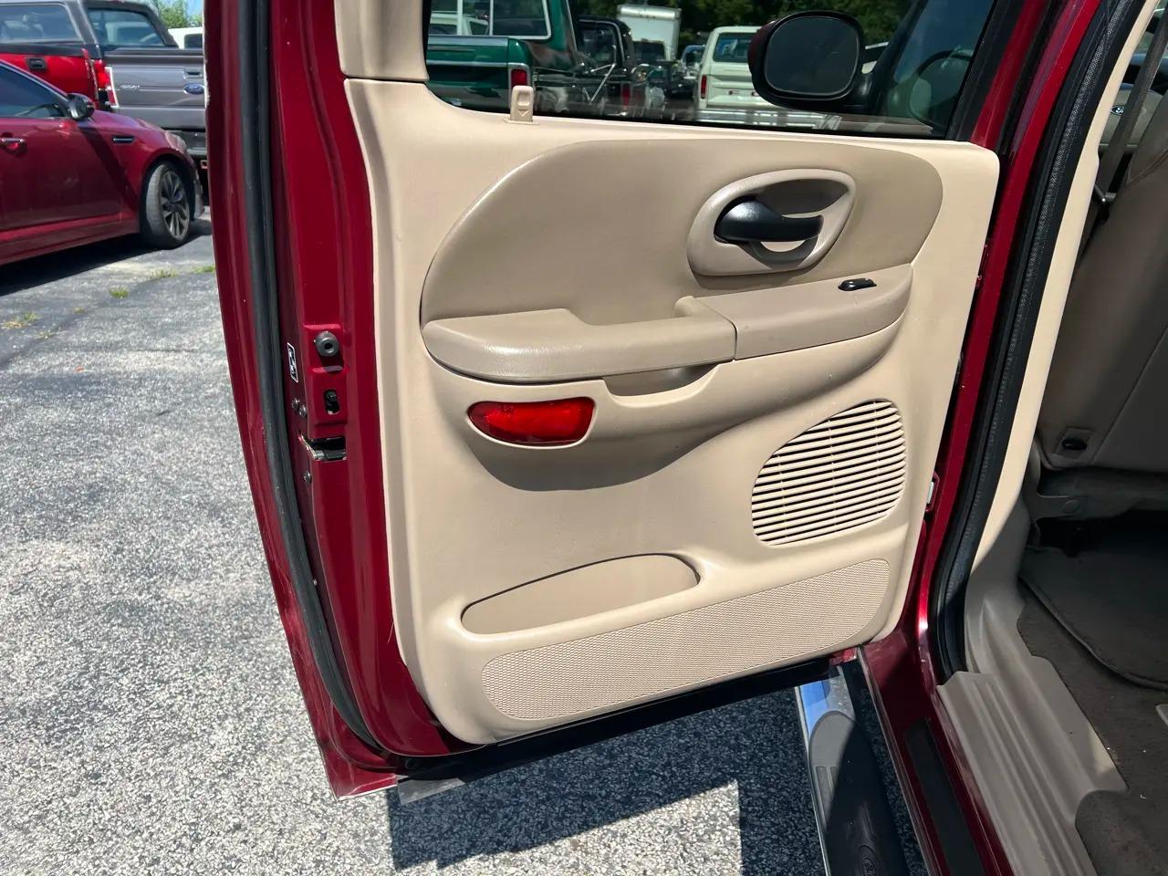 2003 Ford F-150 SuperCrew Lariat