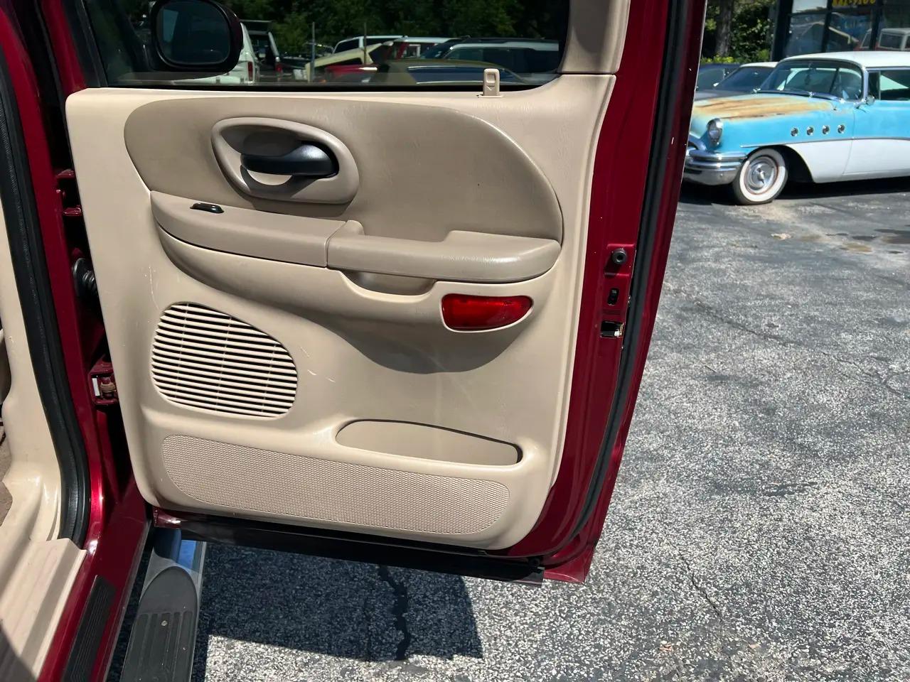 2003 Ford F-150 SuperCrew Lariat