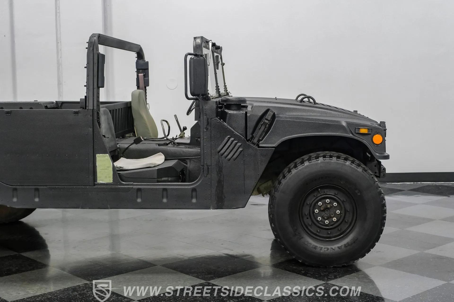 2007 AM General M1097R1 Humvee Pickup
