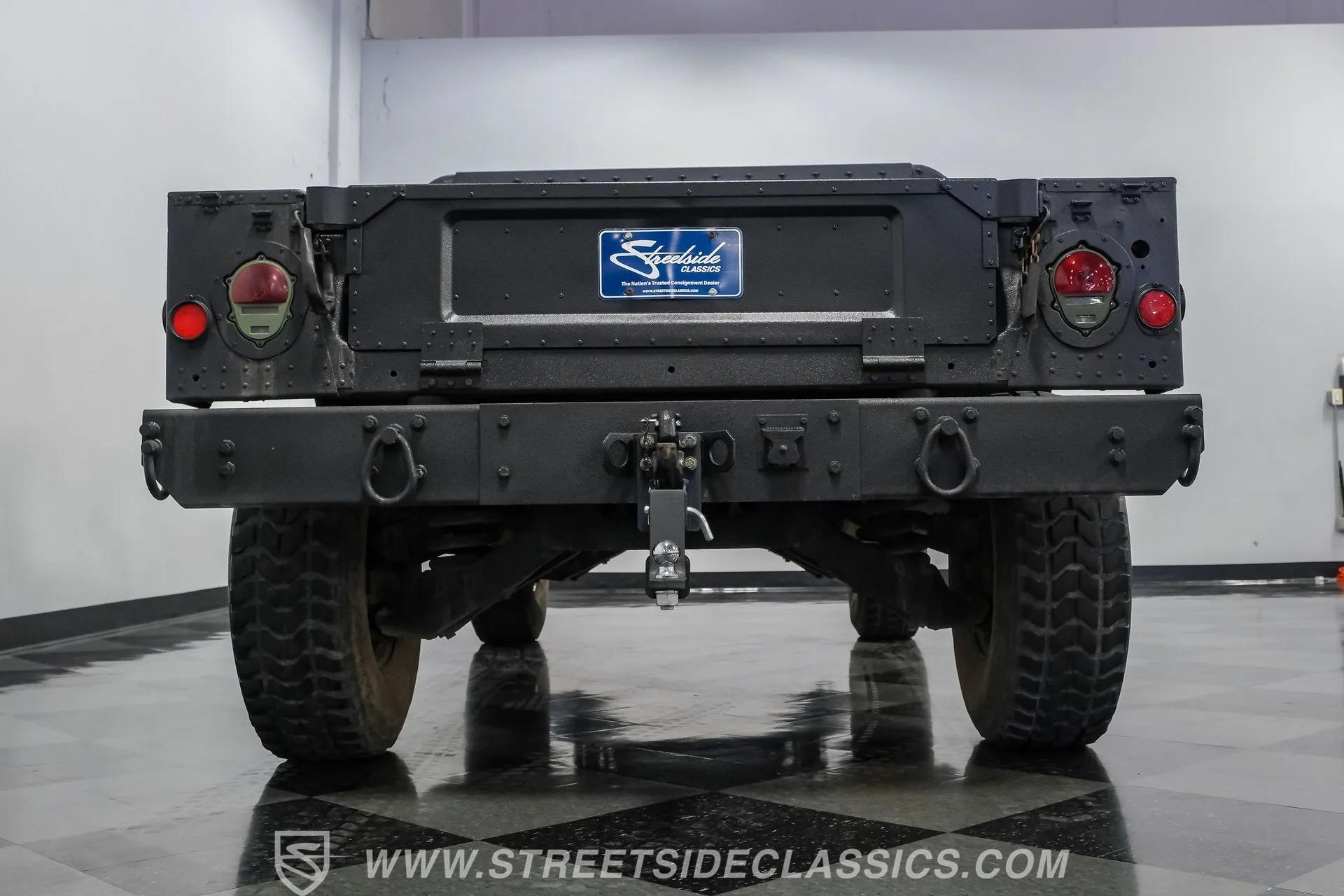 2007 AM General M1097R1 Humvee Pickup