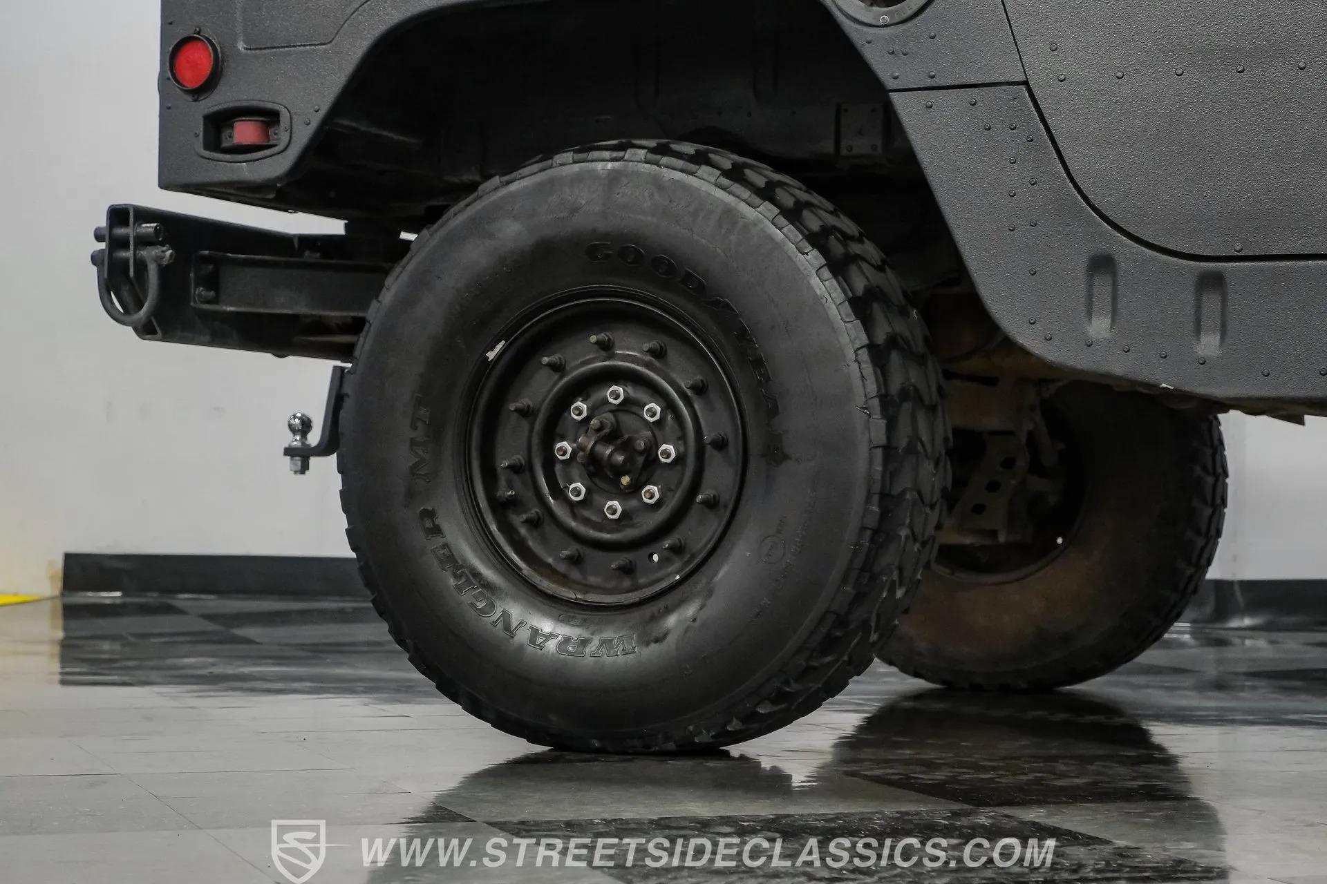 2007 AM General M1097R1 Humvee Pickup