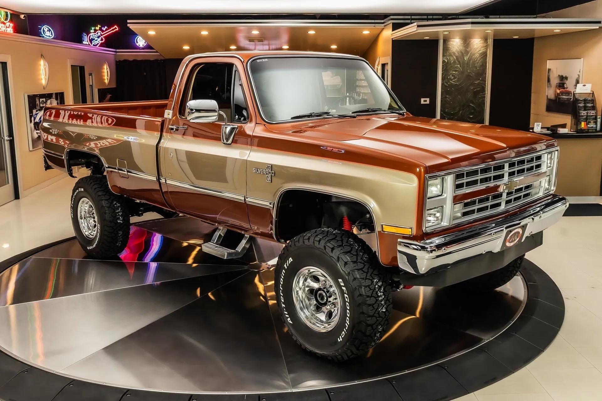  Chevrolet R/V Series