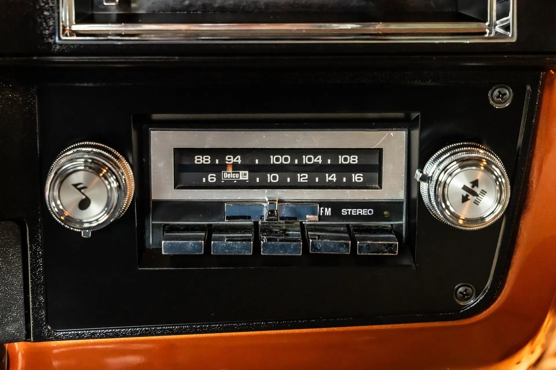 1987 Chevrolet Silverado V20