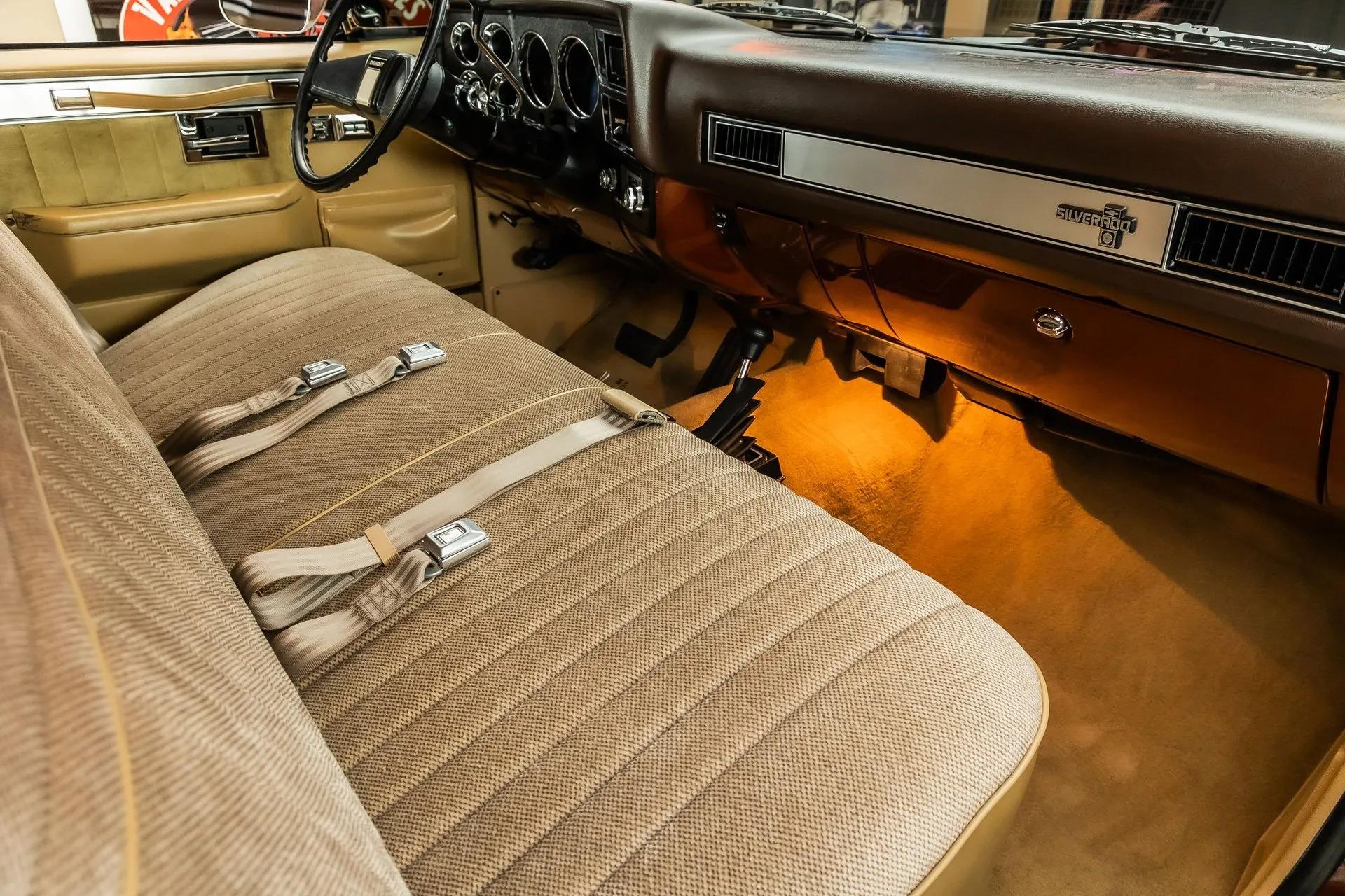 1987 Chevrolet Silverado V20