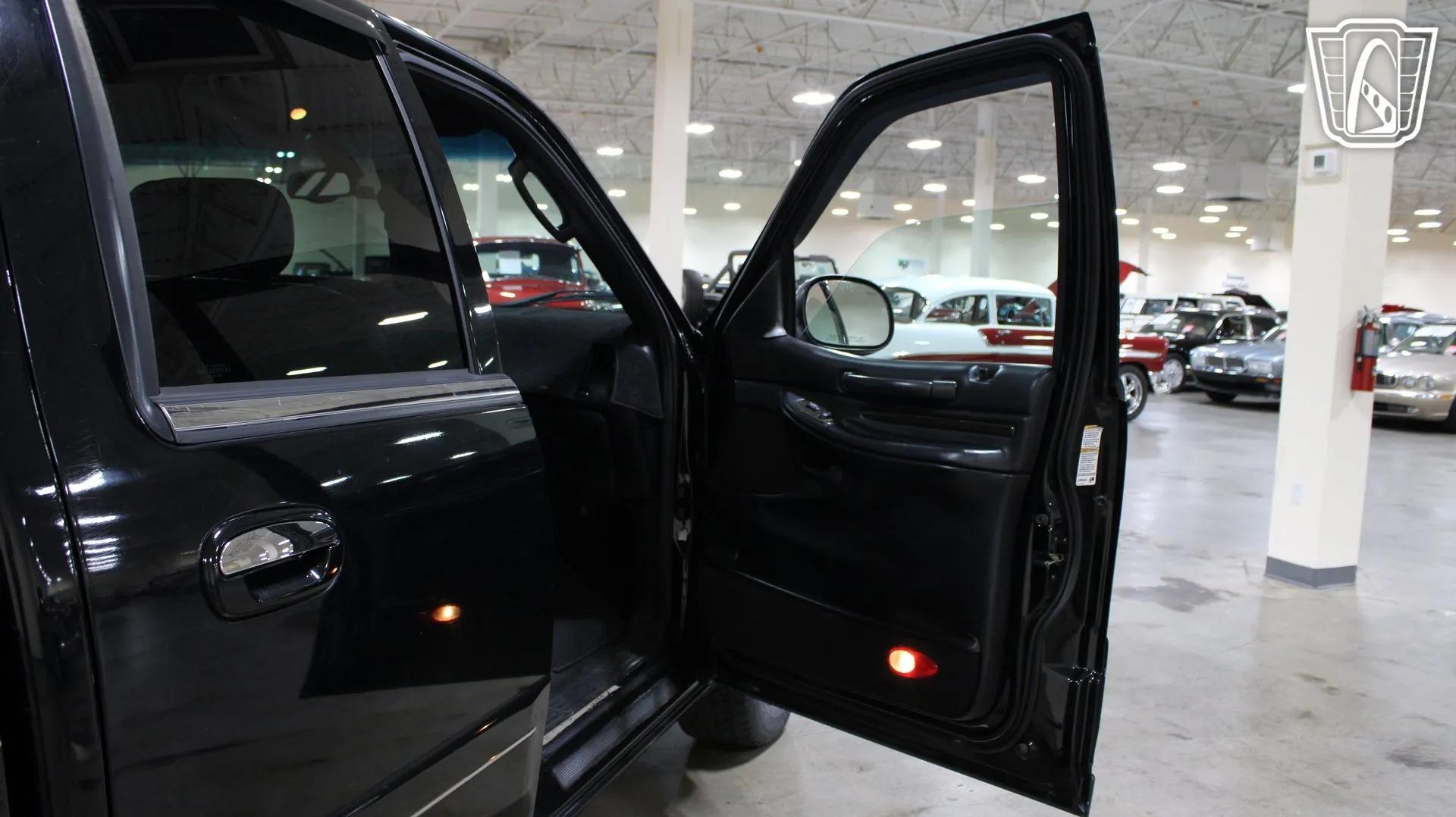 2002 Lincoln Blackwood